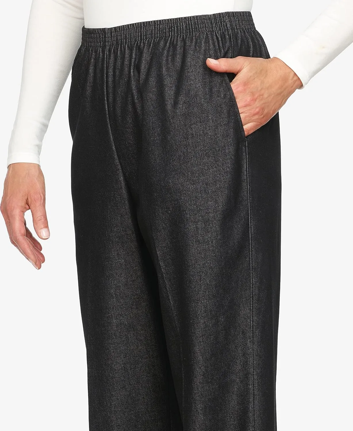 Alfred Dunner Women's Plus Size Black Denim Proportioned Medium Pant