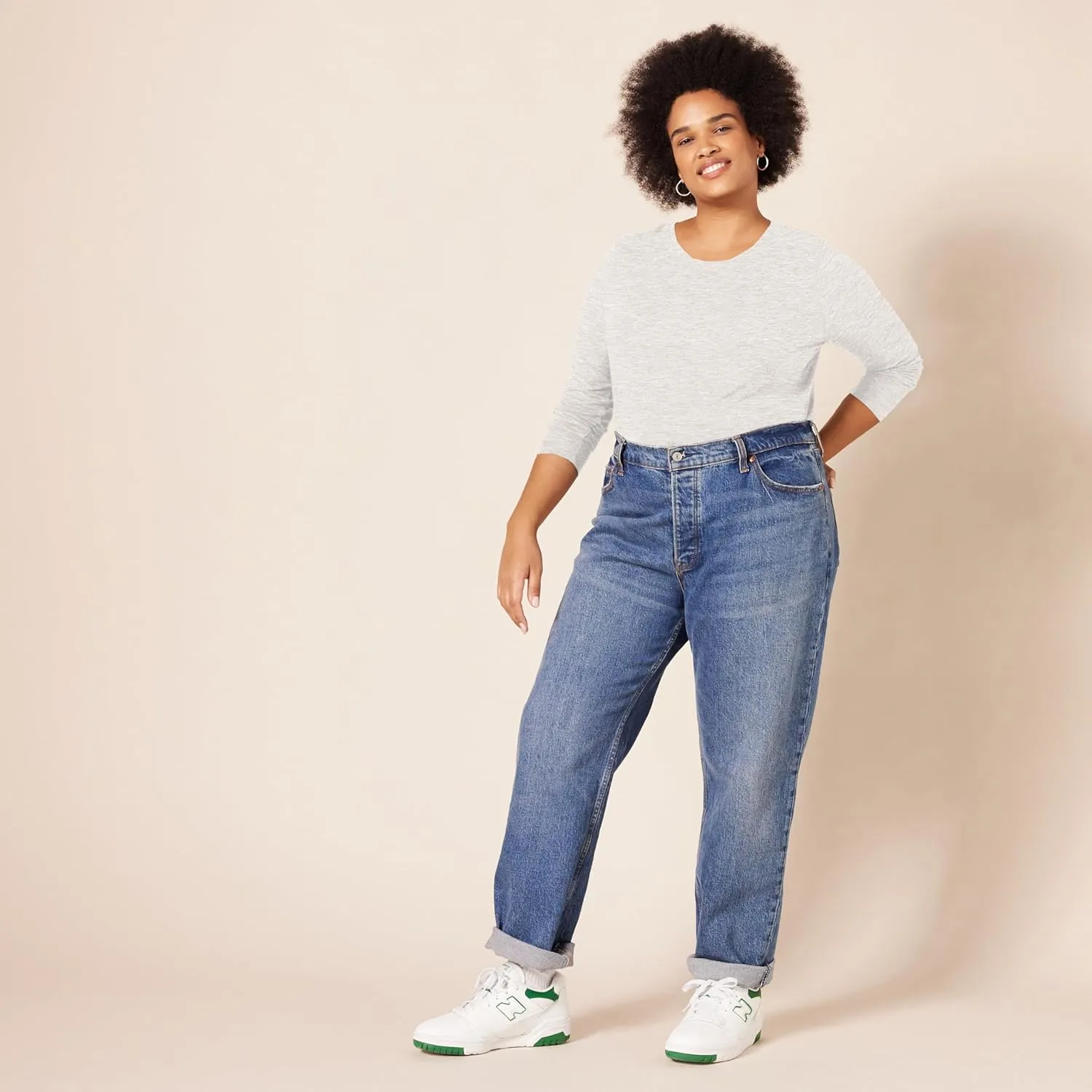 Amazon Essentials Women's Classic-Fit Long-Sleeve Crewneck T-Shirt (Available in Plus Size)
