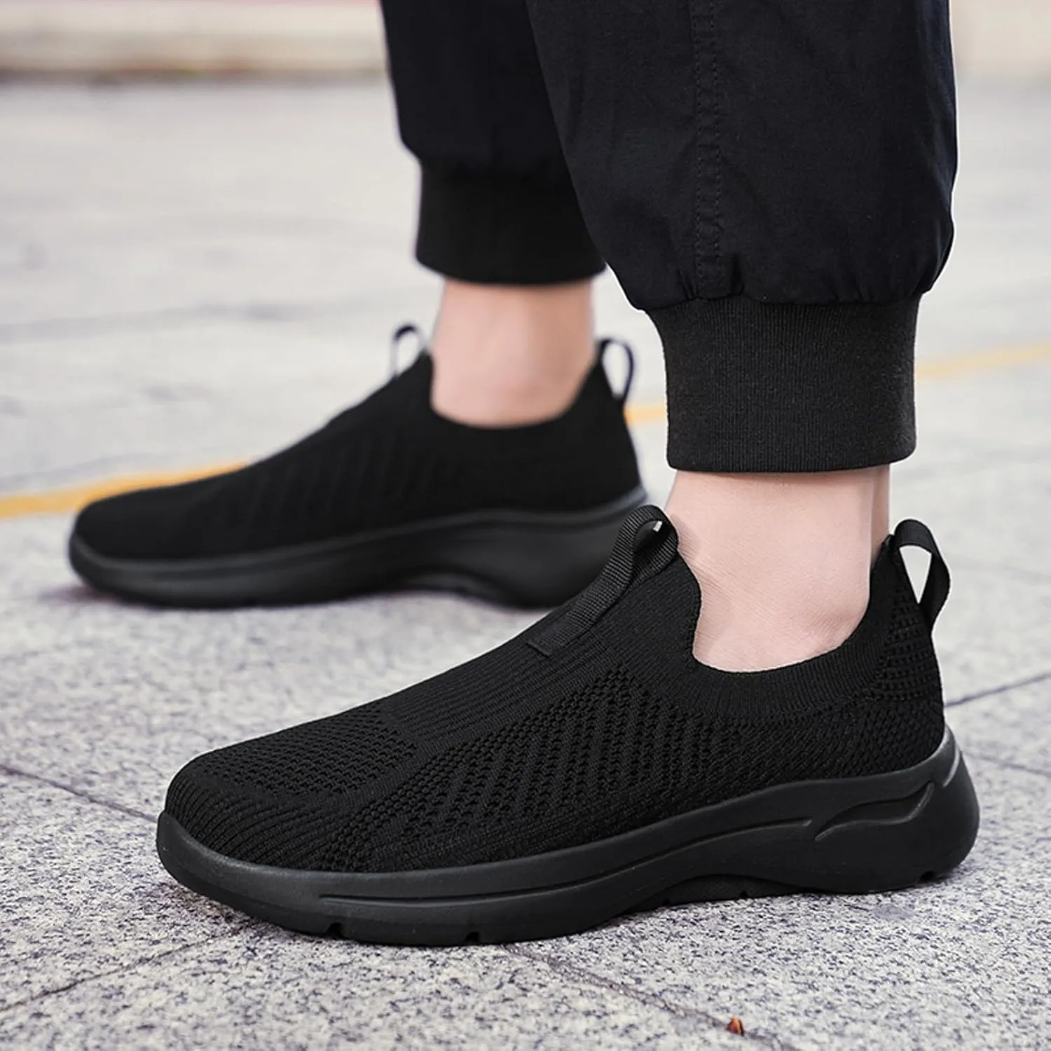 Casual Shoes for Men Men Sports Shoes Fashionable New Pattern Simple Solid Color Lightweight Fitting Comfortable Flat