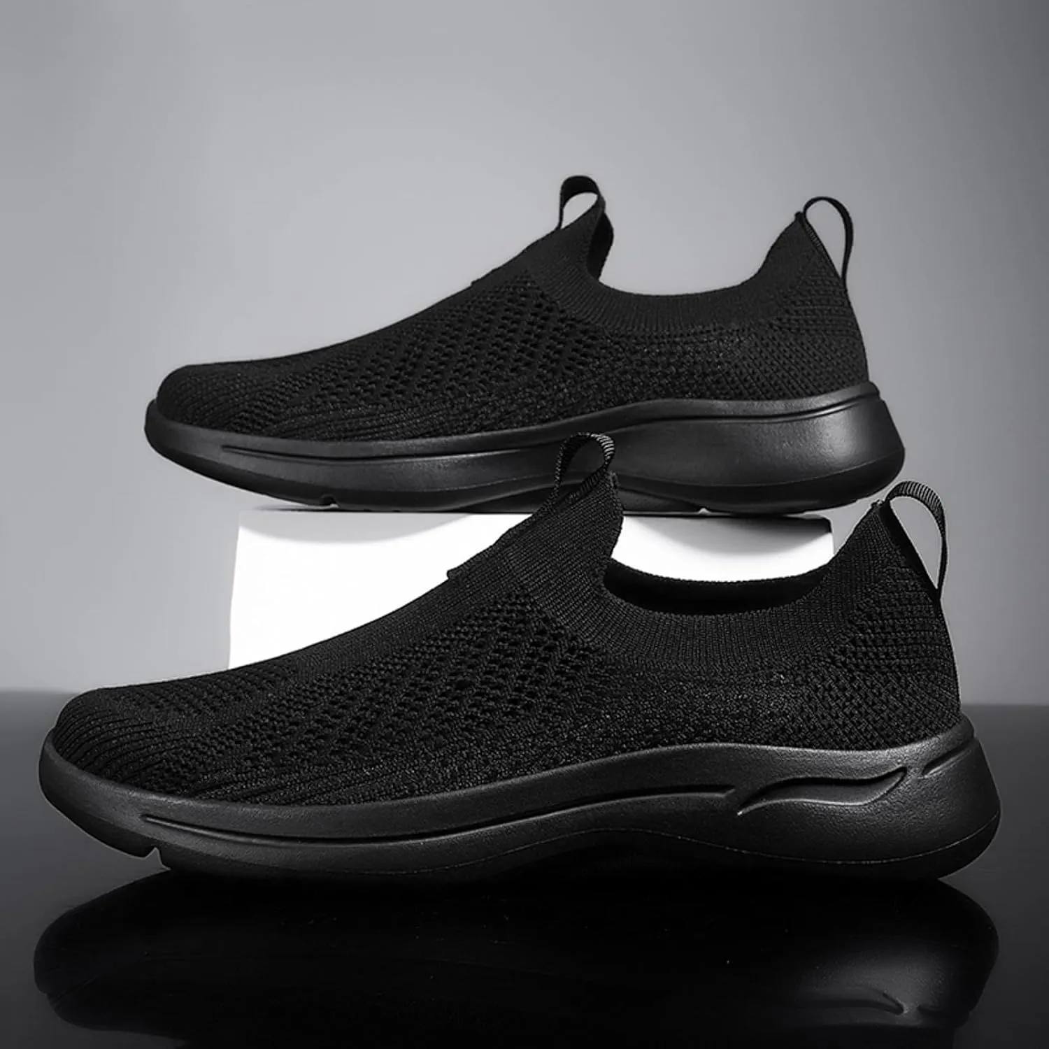 Casual Shoes for Men Men Sports Shoes Fashionable New Pattern Simple Solid Color Lightweight Fitting Comfortable Flat