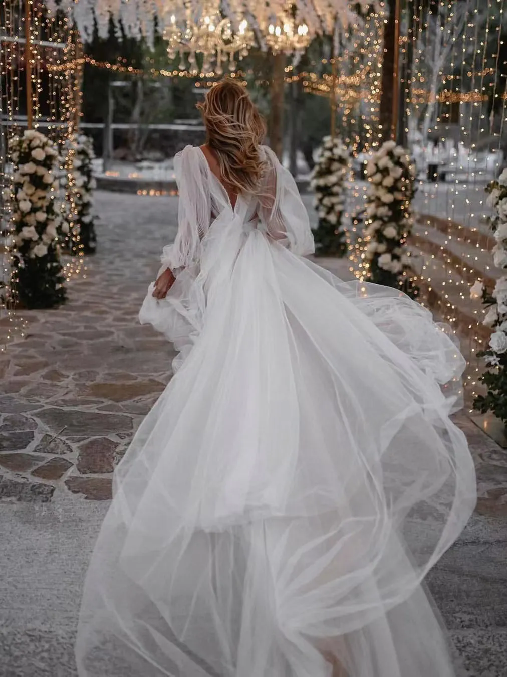 Chic A-line Deep V neck Long Sleeve Tulle Wedding Gowns Court Train Wedding Dresses MLH0500