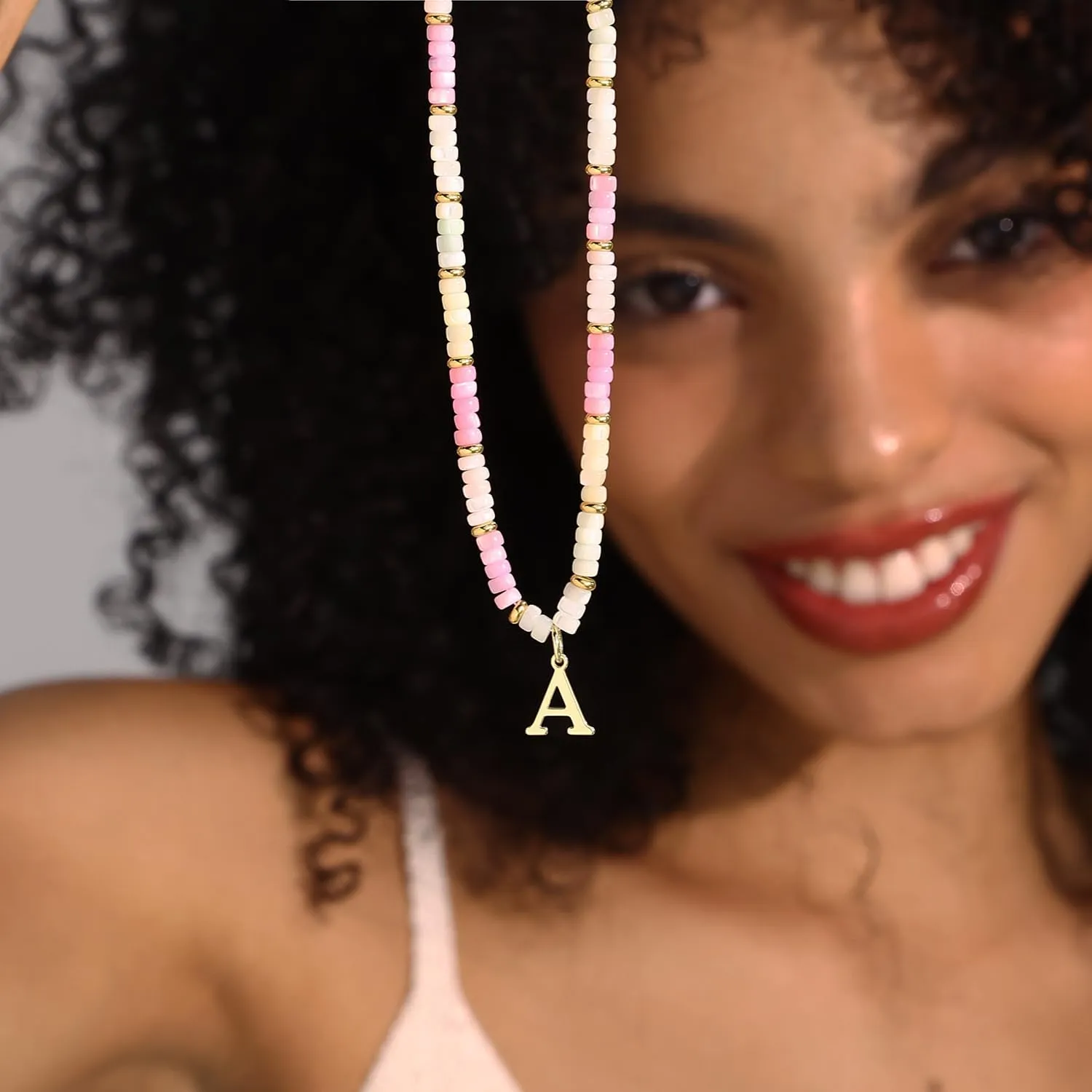 Colorful Shell Initial Necklaces for Women Dainty Natural Shell Necklaces Cute Choker Necklace Puka Shell Beaded Necklace Handmade Jewelry Gifts for Her