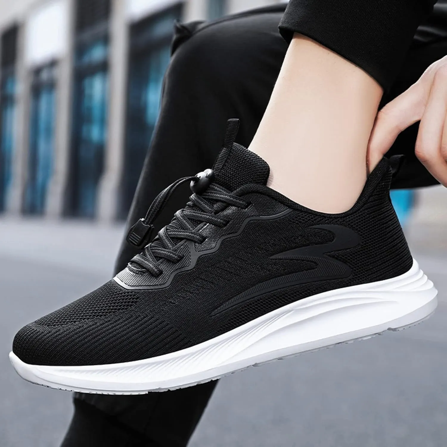 Fashion Summer Men Sports Shoes Flat Bottom Soft Bottom Non Slip Lace Up Solid Color and Minimalist Mens Sneaker