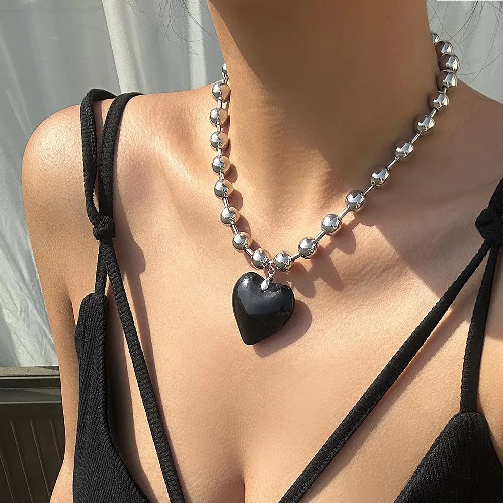 FUTIMELY Puffy Heart Beads Pendant Necklace for Women Chunky Transparent Glass Love Beaded Clavicle Chain Y2k Aesthetic Choker Charm Jewelry Gift Accessories