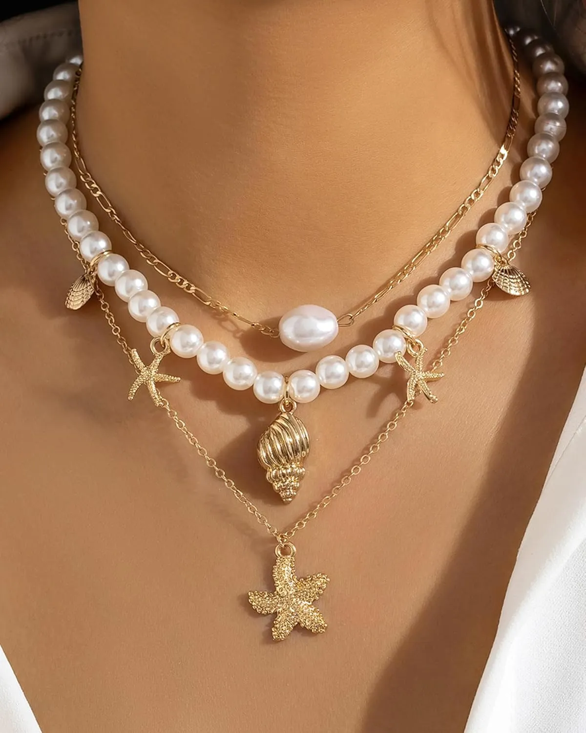 Gold Shell Necklaces for Women Layered Seashell Starfish Necklaces Adjustable Cowrie Conch Shell Pearl Beaded Choker Summer Beach Jewelry Accessories for Her