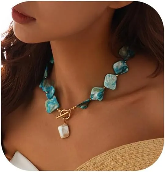 Gold Shell Pendant Necklace for Women Summer Beach Irregularly Shell Clavicle Choker Necklace Bikini Seashell Body Chain Necklace for Women