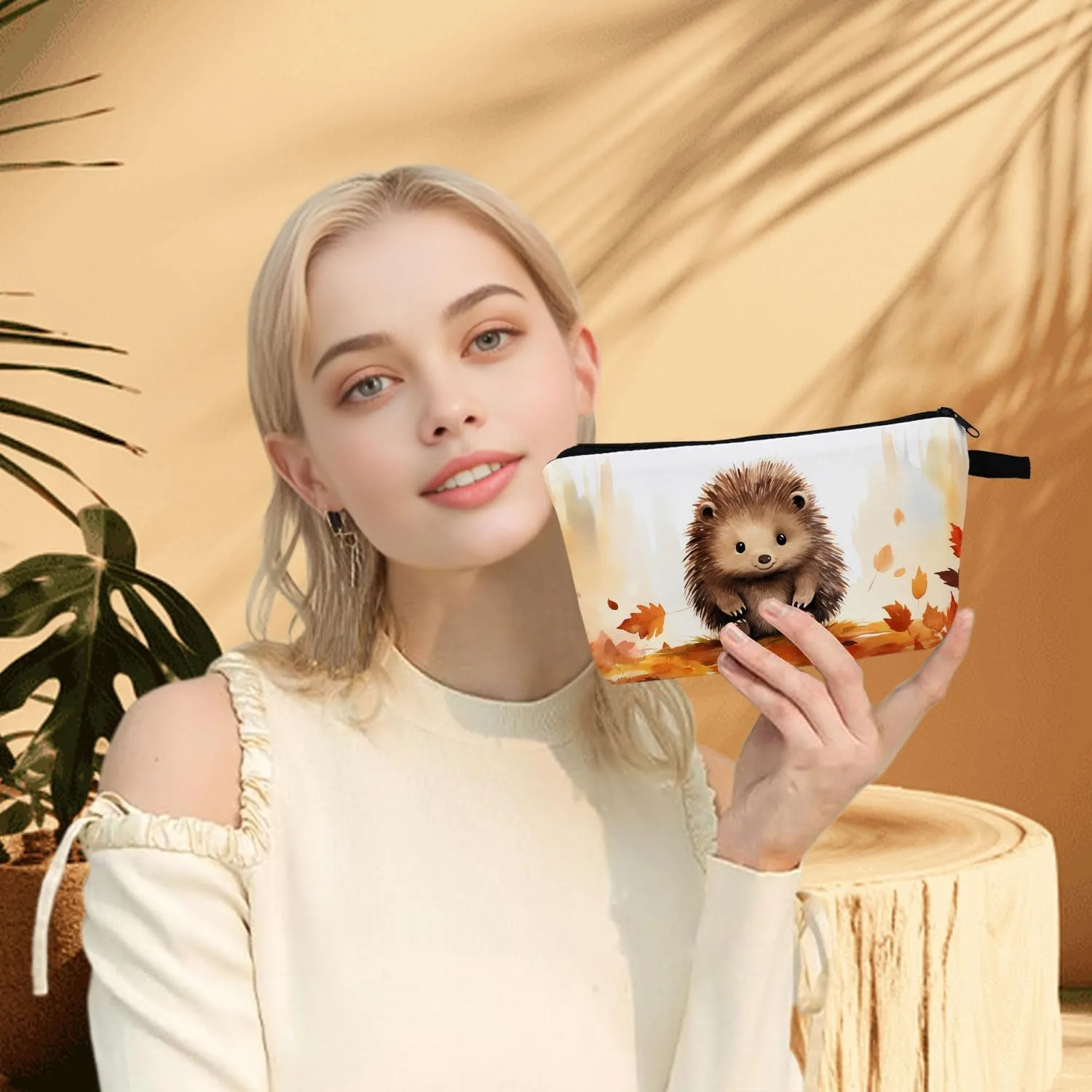 Hedgehog Makeup Bag for Women Travel Cosmetic Organizer Bag Teacher Appreciation Gifts Small Zipper Toiletry Bag
