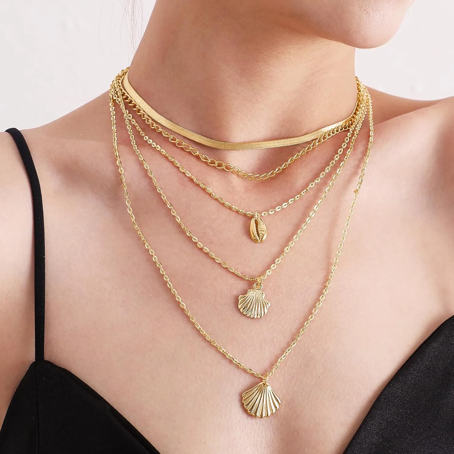 Layered Necklace for Women Gold Layered Shell Necklace Minimalist Stacking Seashell Choker Necklace Bohemian Summer Beach Surfe Seashell Necklace Jewelry