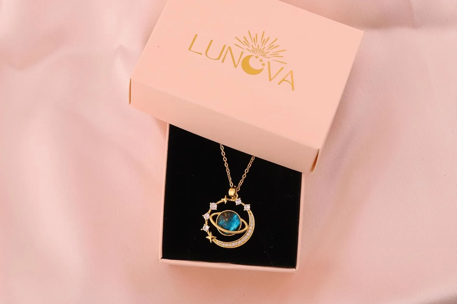 Lunova Necklace and Bracelet Set for Women, Elegant Gold or Silver Jewelry, Non-Tarnish Trendy Fashion Accessories, Stylish Gold Chain & Bracelet, Gifts for Her, Girlfriend, Sister, Daughter
