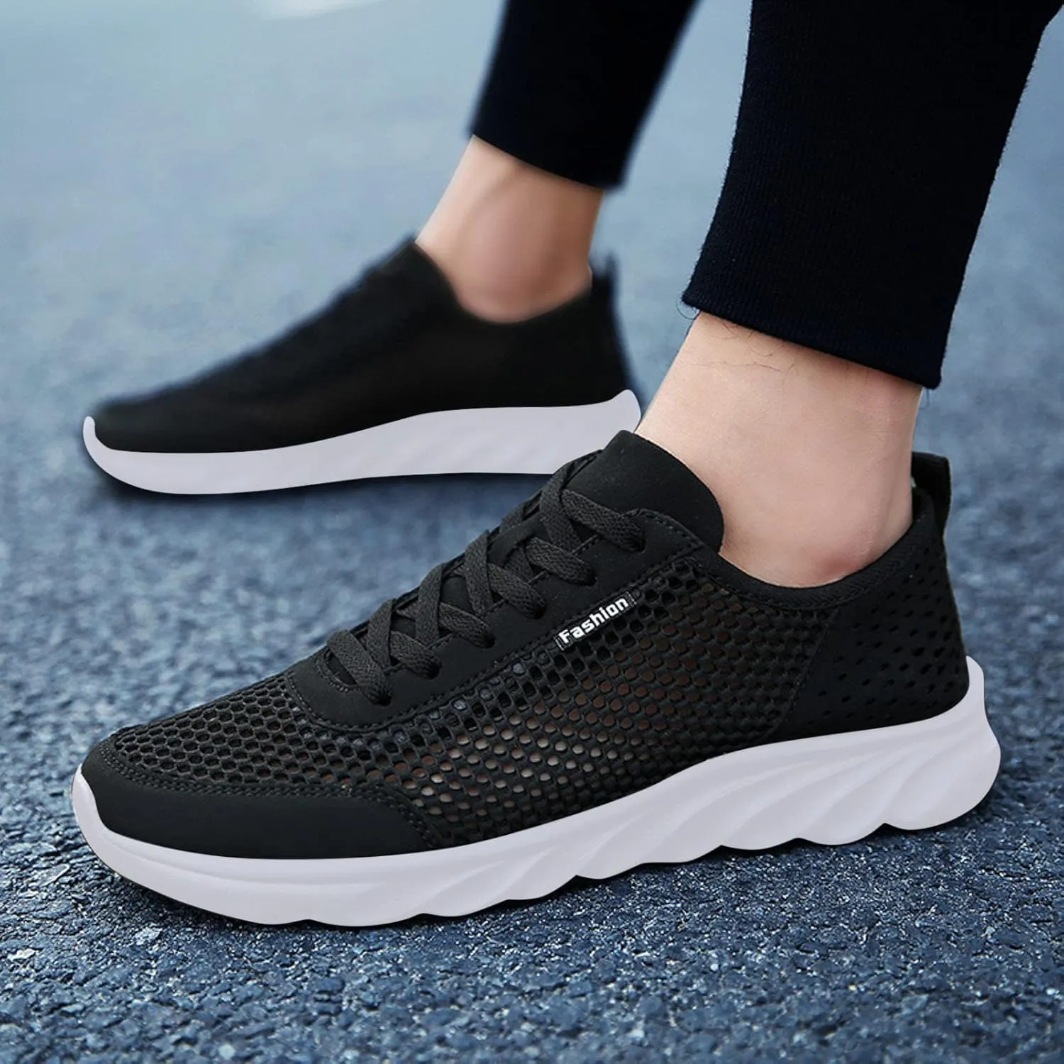 Men Sports Shoes Simple Solid Color Fashion Summer New Pattern Mesh Hollow Breathable Sneaker Rack for Men Bedroom Wall