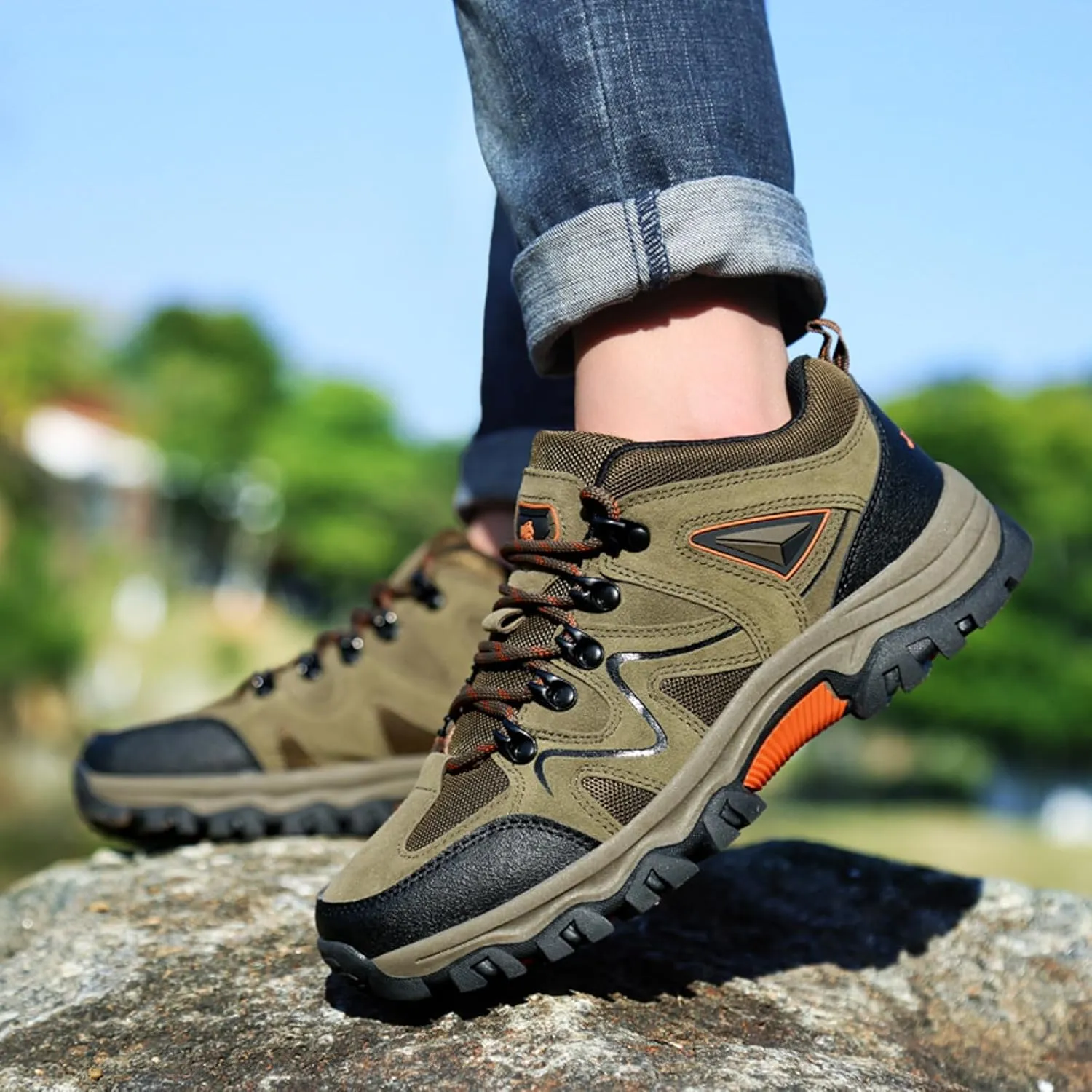 Mens Tennis Shoes Men Sports Shoes Fashionable New Pattern Simple Solid Color Thick Sole Outdoor Mountaineering