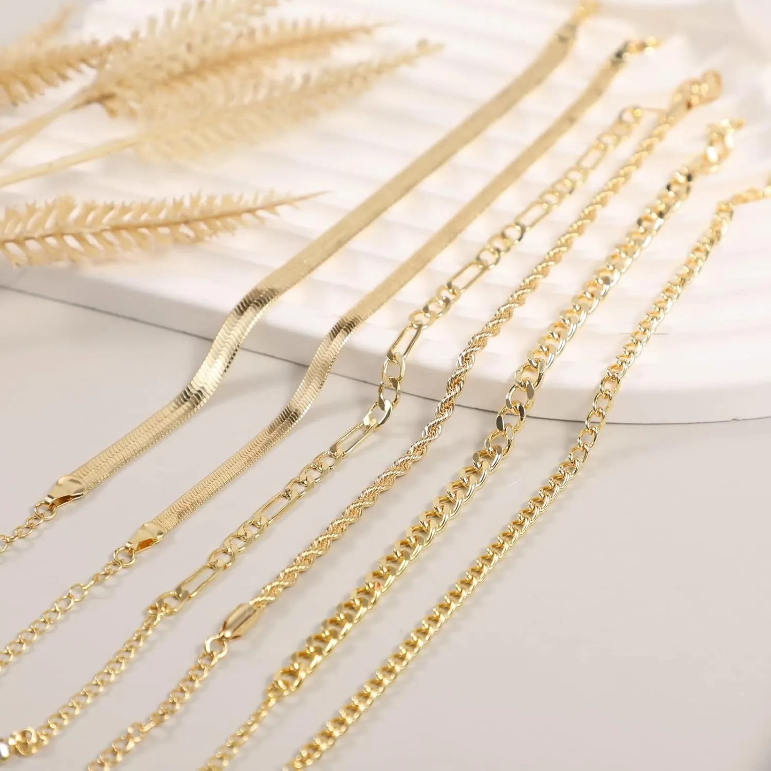 MIDEEO Dainty Gold Layered Bracelet for Women 14K Gold Plated Layered Bracelet Set Layering Bracelets Simple Satellite Box Coins Beaded Layering Set Women Jewelry Gift