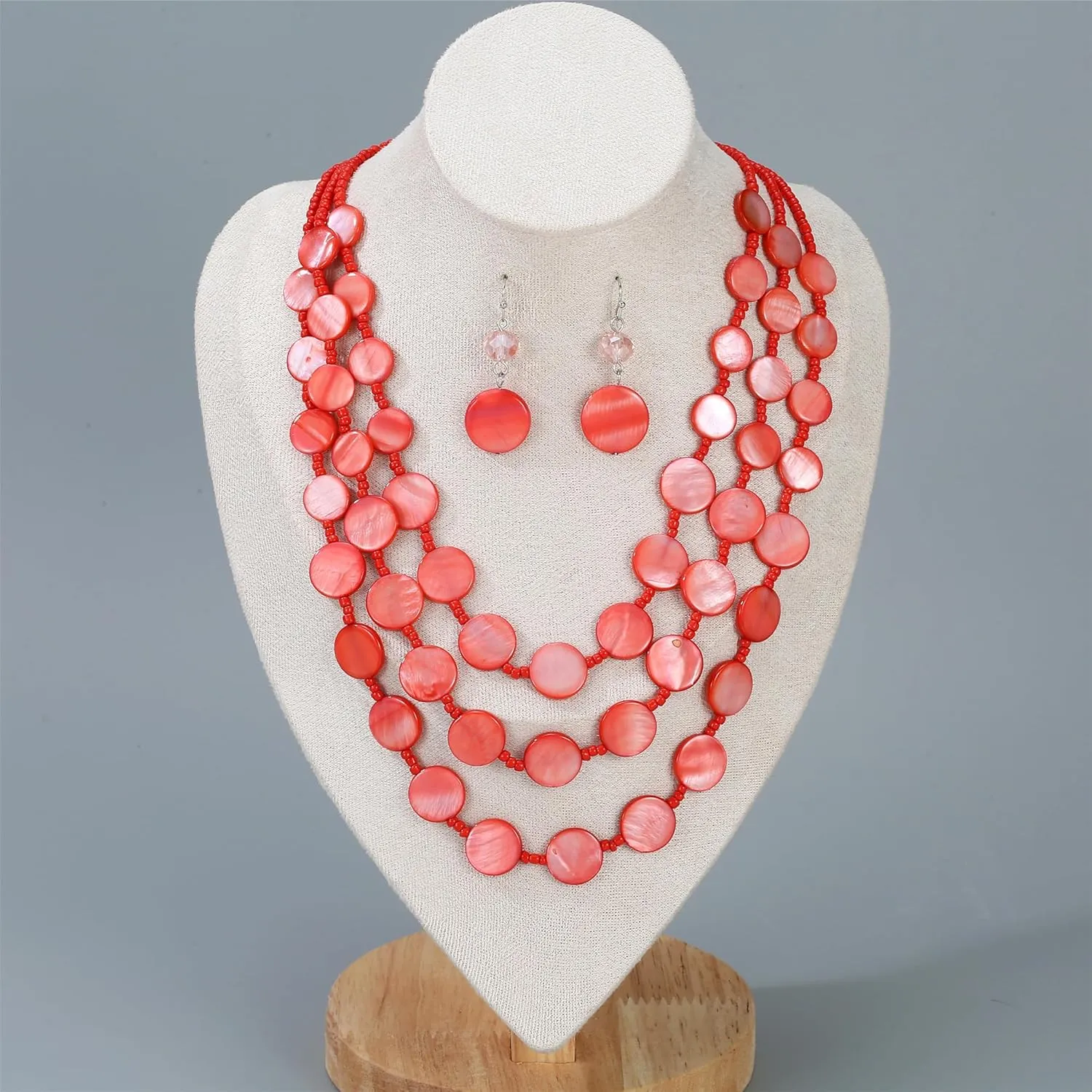 Multi layered Chunky Beaded Necklaces for Women Boho Colorful Shell Strand Statement Necklaces With Earrings Set Fashion Costume Jewelry Gifts