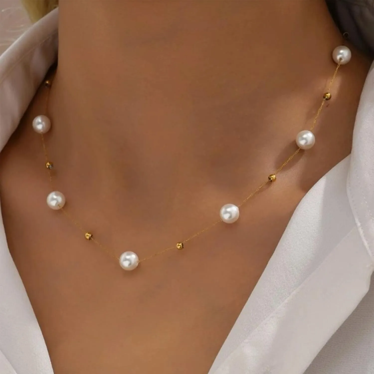 Pearl Necklace for Women Dainty Gold Vintage Pearl Pendant Necklace Gold Pearl Choker Necklaces Jewelry Gifts for Women