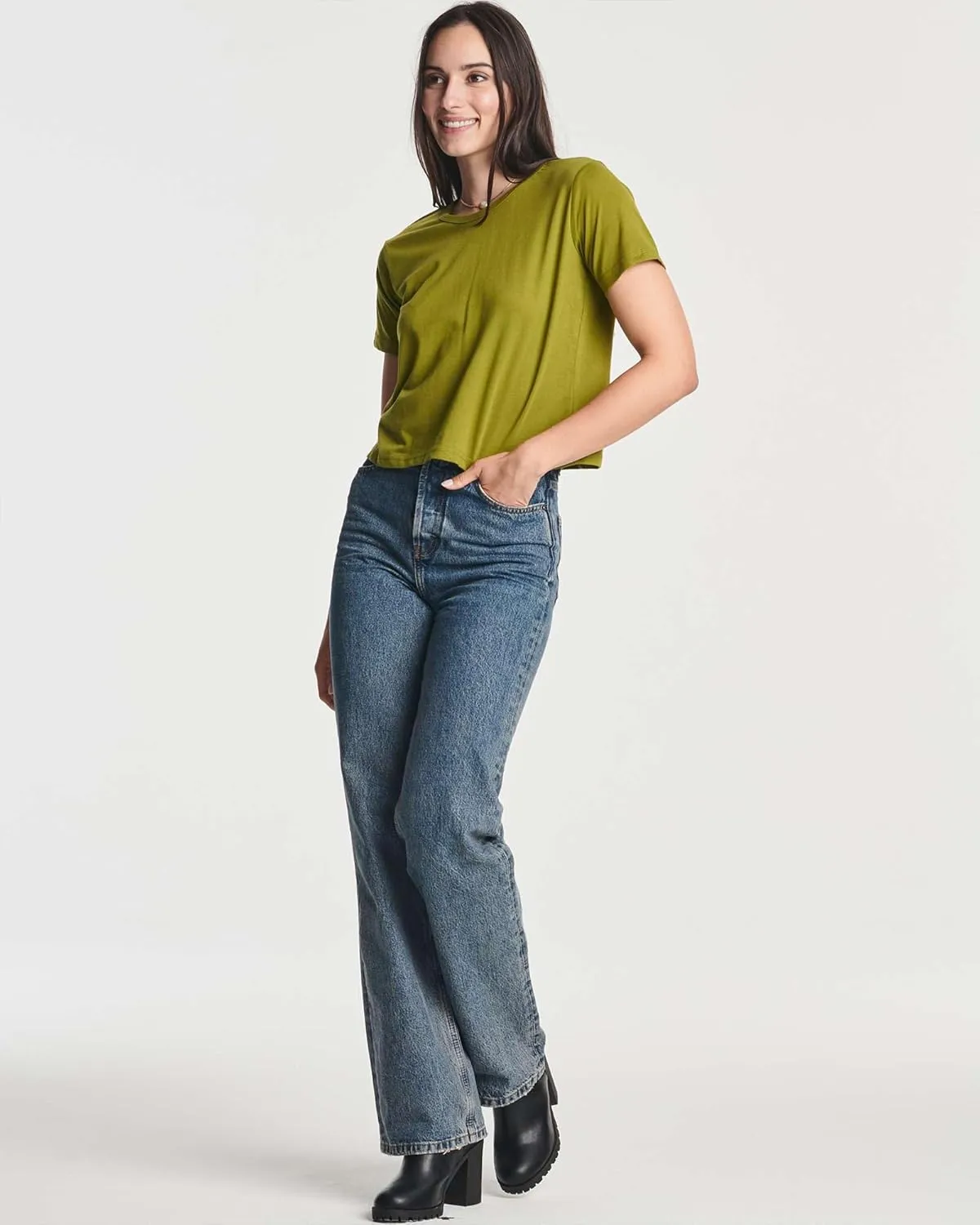 Real Essentials 4 Pack: Women's Cotton Short Sleeve Crop Top  Cropped Casual Crew Neck T-Shirts (Available in Plus Size)
