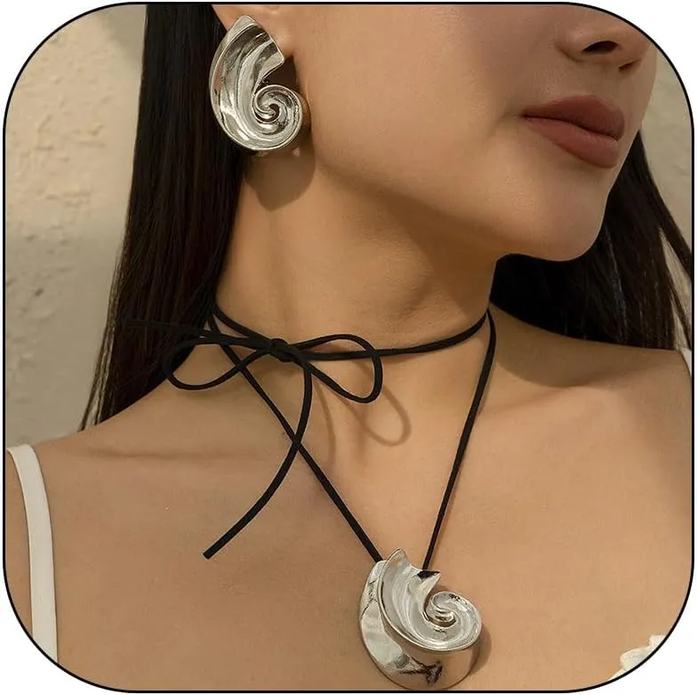 Shell Necklaces for Women Gold Starfish Pearl Seashell Summer Beach Vacation Outfits Jewelry Gifts Stocking Stuffers