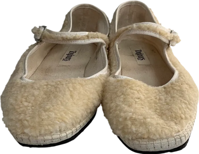 Toujours Cream Ballet Flats With Strap In Natural Fluffy Borg UK 5 EU 38 