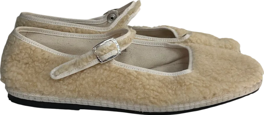 Toujours Cream Ballet Flats With Strap In Natural Fluffy Borg UK 5 EU 38 