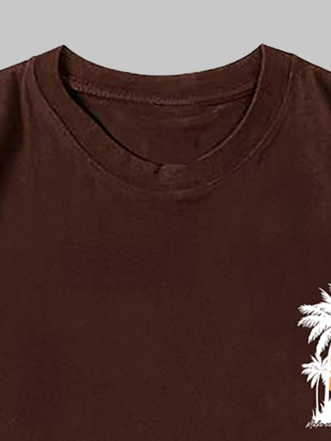 Verdusa Women's Vintage Graphic Tees Round Neck Drop Shoulder Holiday Oversized Tshirts