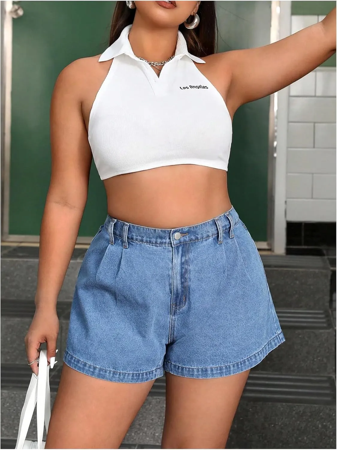 WDIRARA Women's Plus Size High Waist Pleated Wide Leg Denim Shorts with Pockets