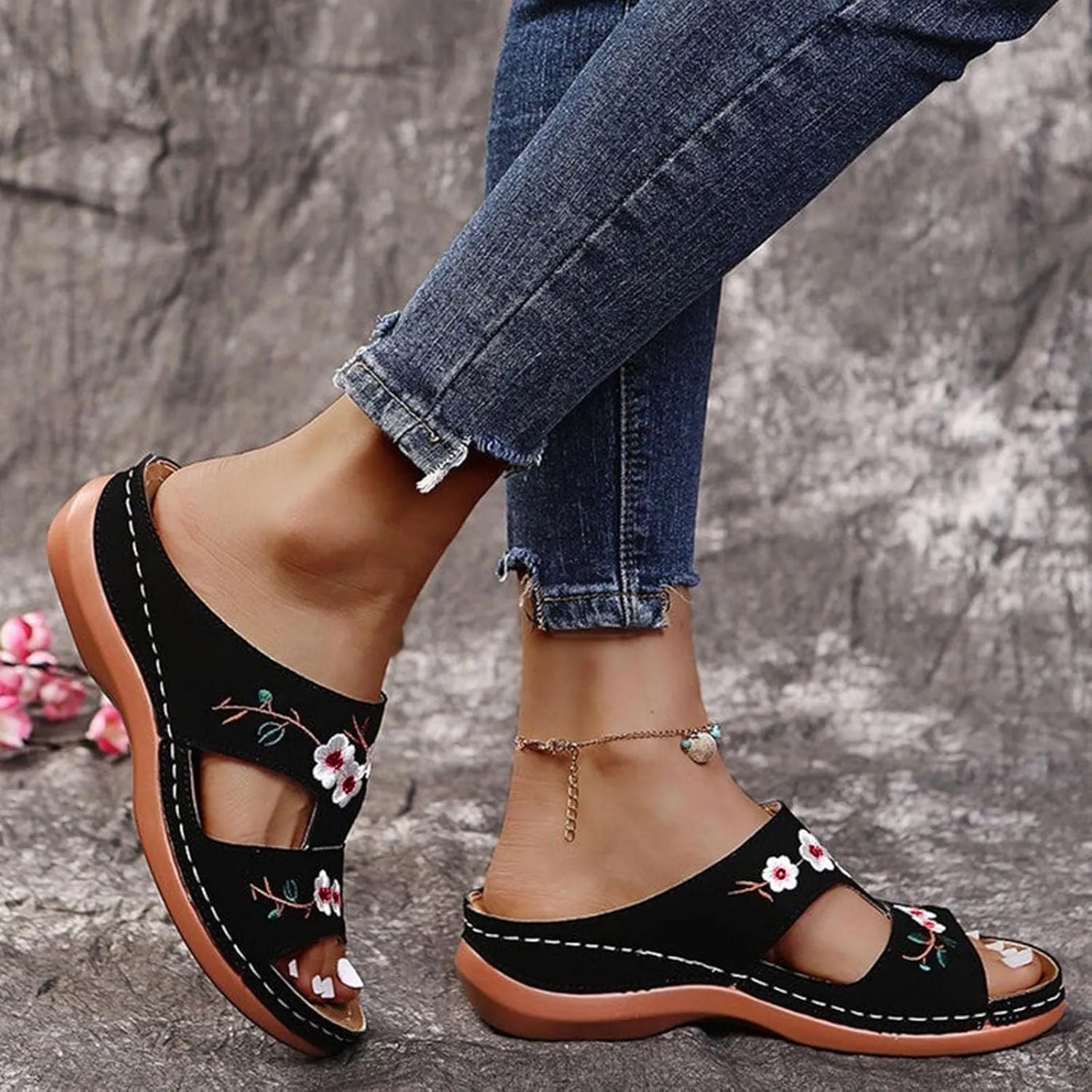 ZSpzx Women's Slide Sandals,Orthopedic Sandals for Women 2025 Slippers Embroidery Flower Comfortable Outdoor Walking Shoes Casual Boho Slip on Memory Foam Beach Plantar Fasciitis Sandals